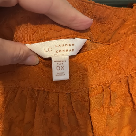 Lauren Conrad orange blouse. Lined body. Blousy 3/4 elastic sleeves. 100% poly. - Picture 2 of 4